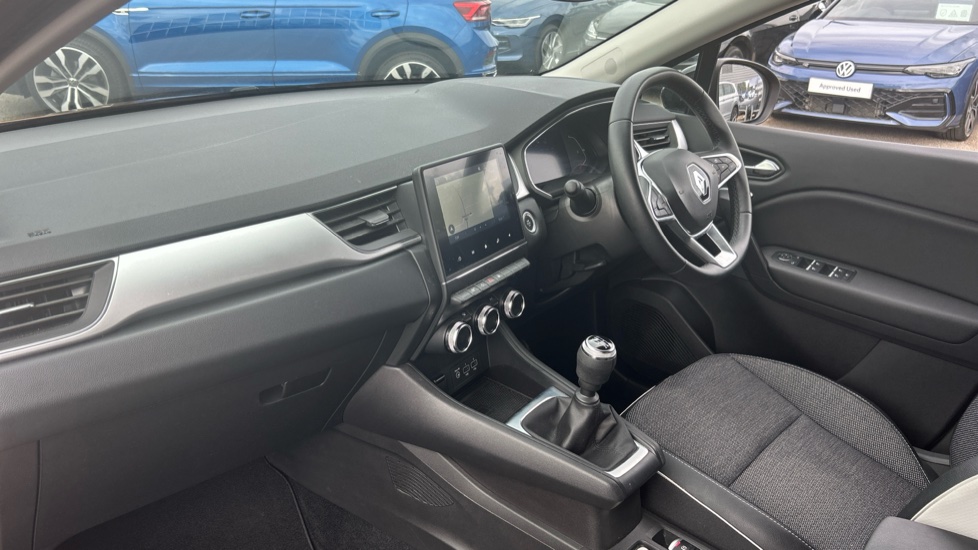 Renault Captur 1.0 TCE 90 SE Edition 5dr Petrol Hatchback - Image 9