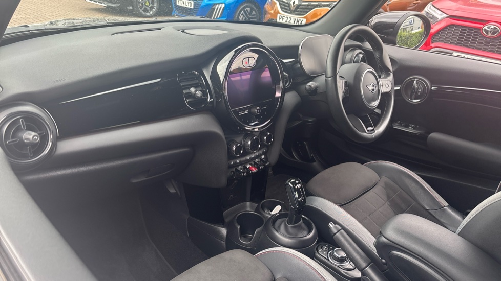 MINI Hatchback 1.5 Cooper Sport Premium 3dr Petrol Hatchback - Image 9