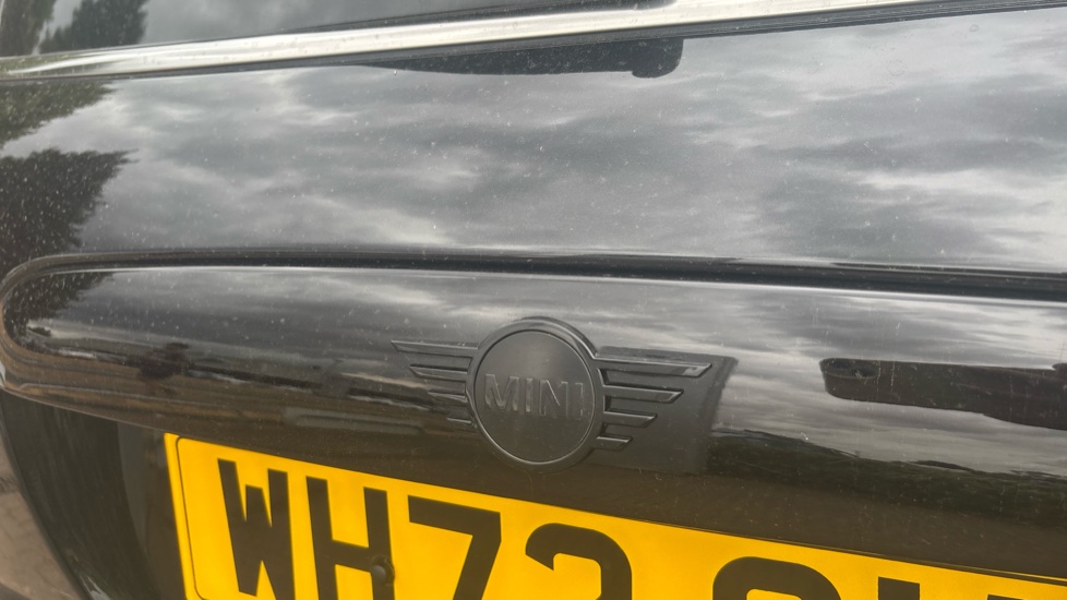 MINI Hatchback 1.5 Cooper Sport Premium 3dr Petrol Hatchback - Image 44