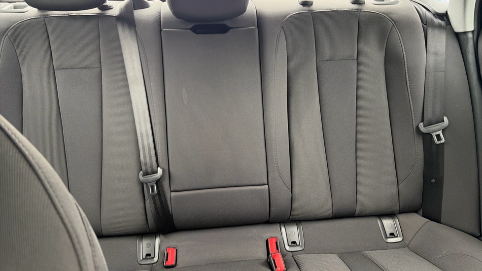 Audi A4 2.0 TDI Ultra 190 Sport 4dr Diesel Saloon - Image 15