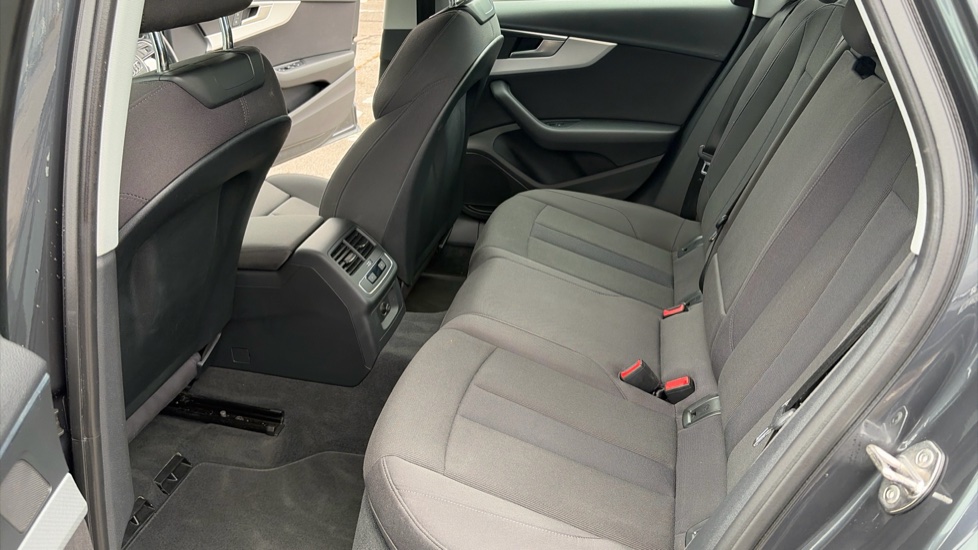 Audi A4 2.0 TDI Ultra 190 Sport 4dr Diesel Saloon - Image 16