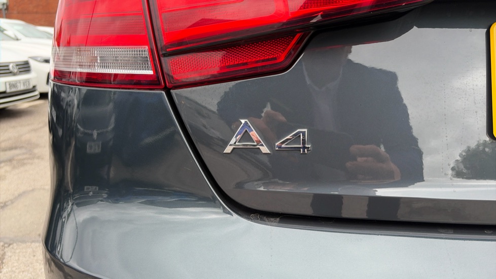 Audi A4 2.0 TDI Ultra 190 Sport 4dr Diesel Saloon - Image 22