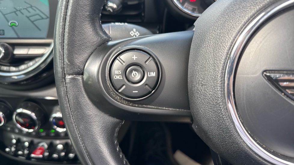 MINI Clubman 1.5 Cooper 6dr Auto Petrol Estate - Image 36