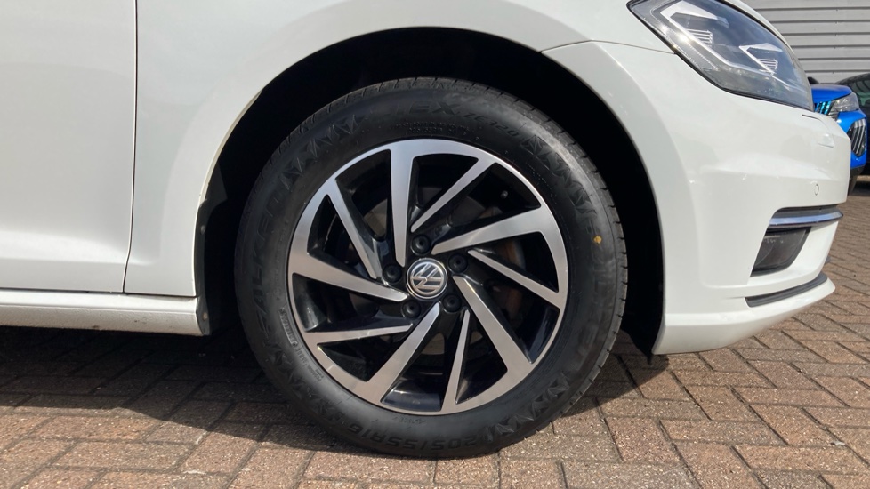 Volkswagen Golf 1.5 TSI EVO 150 Match Edition 5dr DSG Petrol Hatchback - Image 7