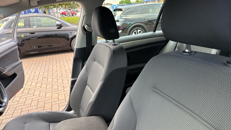Volkswagen Golf 1.4 TSI 125 Match Edition 5dr DSG Petrol Hatchback - Image 55