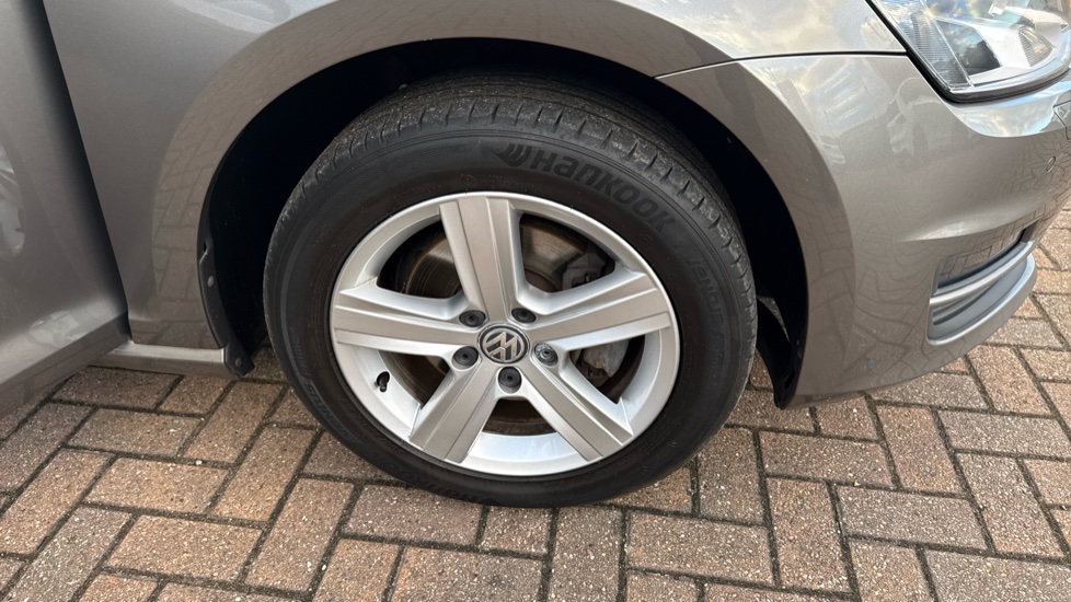 Volkswagen Golf 1.4 TSI 125 Match Edition 5dr DSG Petrol Hatchback - Image 60