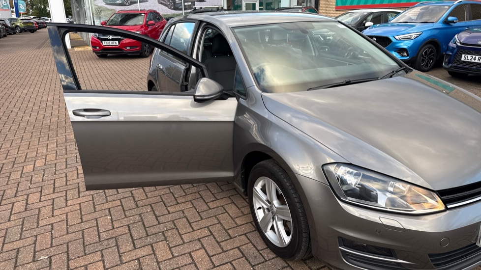 Volkswagen Golf 1.4 TSI 125 Match Edition 5dr DSG Petrol Hatchback - Image 61