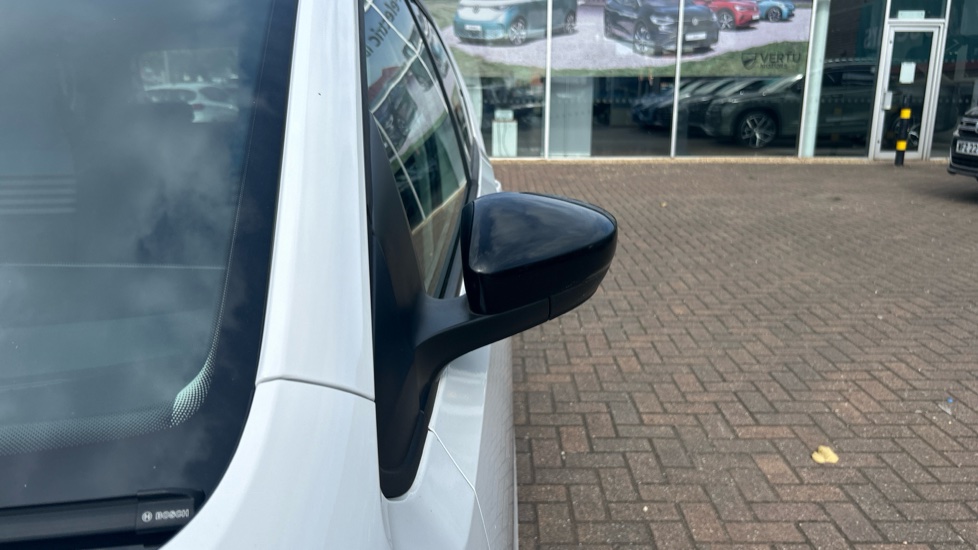 Volkswagen Up 1.0 Move Up 5dr Petrol Hatchback - Image 21