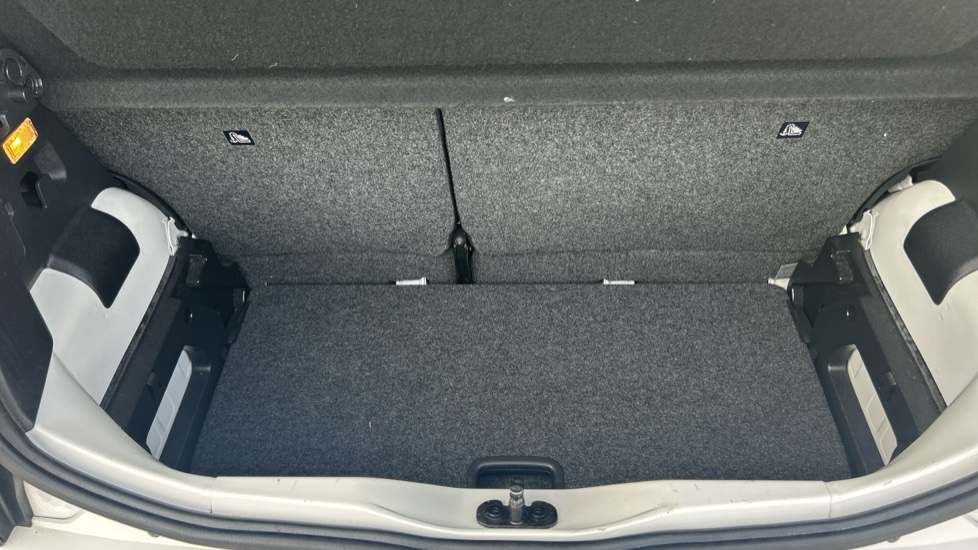 Volkswagen Up 1.0 Move Up 5dr Petrol Hatchback - Image 25