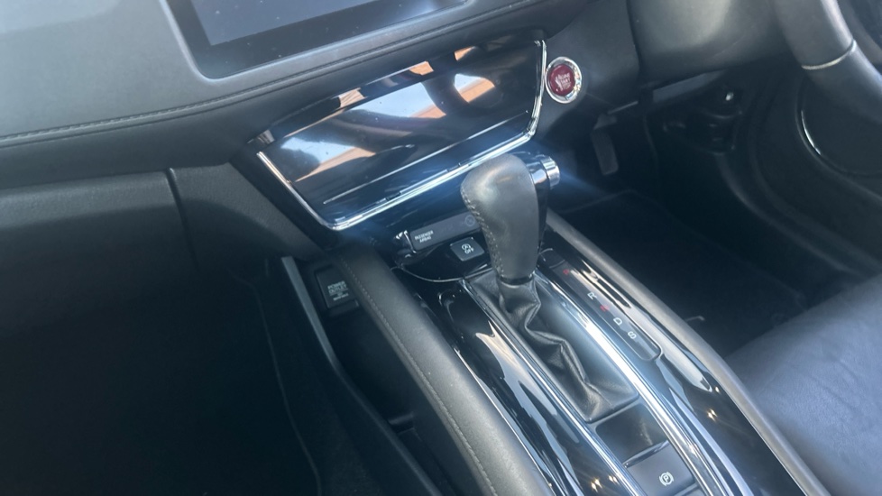 Honda HR-V 1.5 i-VTEC EX CVT 5dr Petrol Hatchback - Image 13