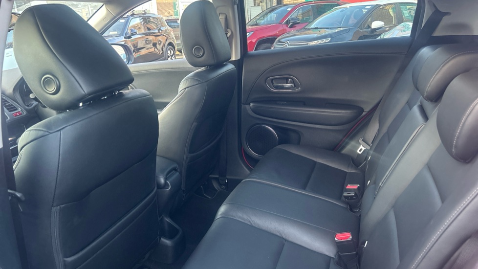 Honda HR-V 1.5 i-VTEC EX CVT 5dr Petrol Hatchback - Image 16