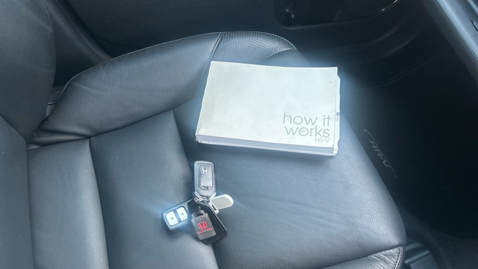 Honda HR-V 1.5 i-VTEC EX CVT 5dr Petrol Hatchback - Image 19