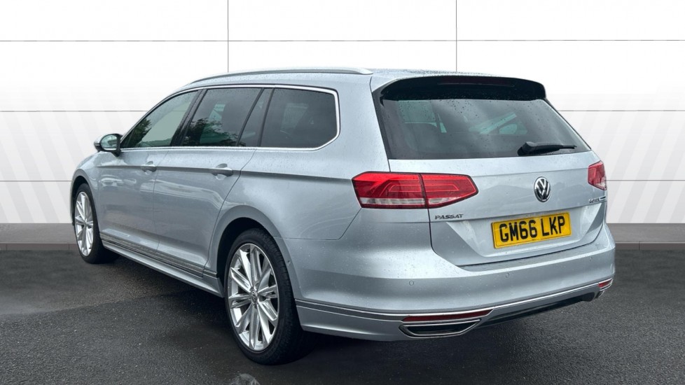 Volkswagen Passat 2.0 TDI R-Line 5dr DSG Diesel Estate - Image 2
