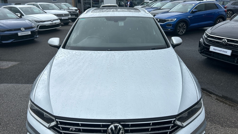 Volkswagen Passat 2.0 TDI R-Line 5dr DSG Diesel Estate - Image 8