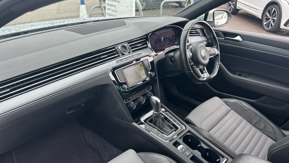 Volkswagen Passat 2.0 TDI R-Line 5dr DSG Diesel Estate - Image 9