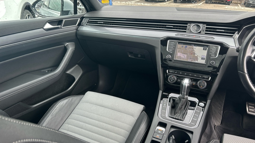 Volkswagen Passat 2.0 TDI R-Line 5dr DSG Diesel Estate - Image 14