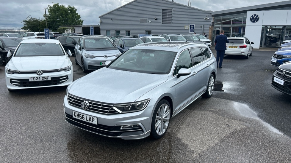Volkswagen Passat 2.0 TDI R-Line 5dr DSG Diesel Estate - Image 21