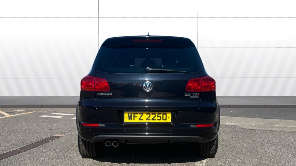 Volkswagen Tiguan 2.0 TDi BlueMotion Tech R-Line 177 5dr DSG Diesel Estate - Image 6