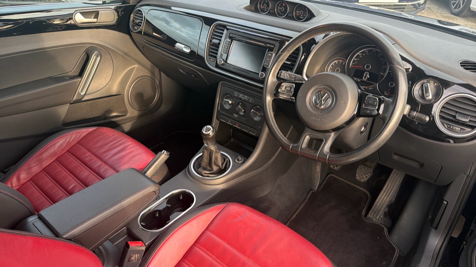 Volkswagen Beetle 1.4 TSI 50s Edition 2dr Petrol Cabriolet - Image 11