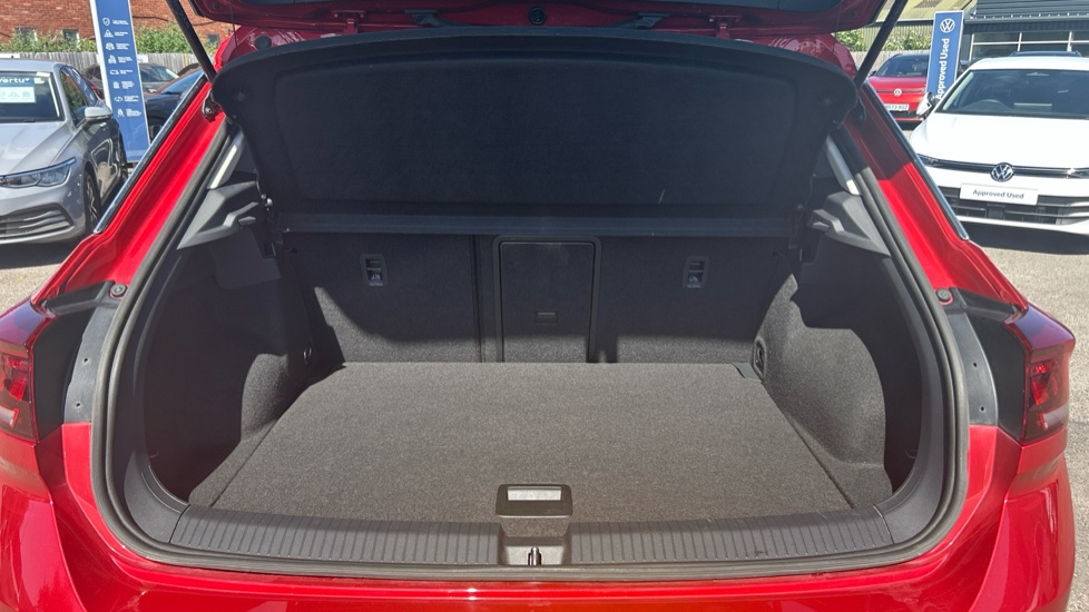 Volkswagen T-Roc 1.5 TSI Style 5dr Petrol Hatchback - Image 20