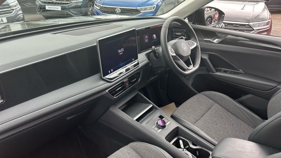 Volkswagen Tiguan 1.5 eTSI Match 5dr DSG Petrol Estate - Image 2