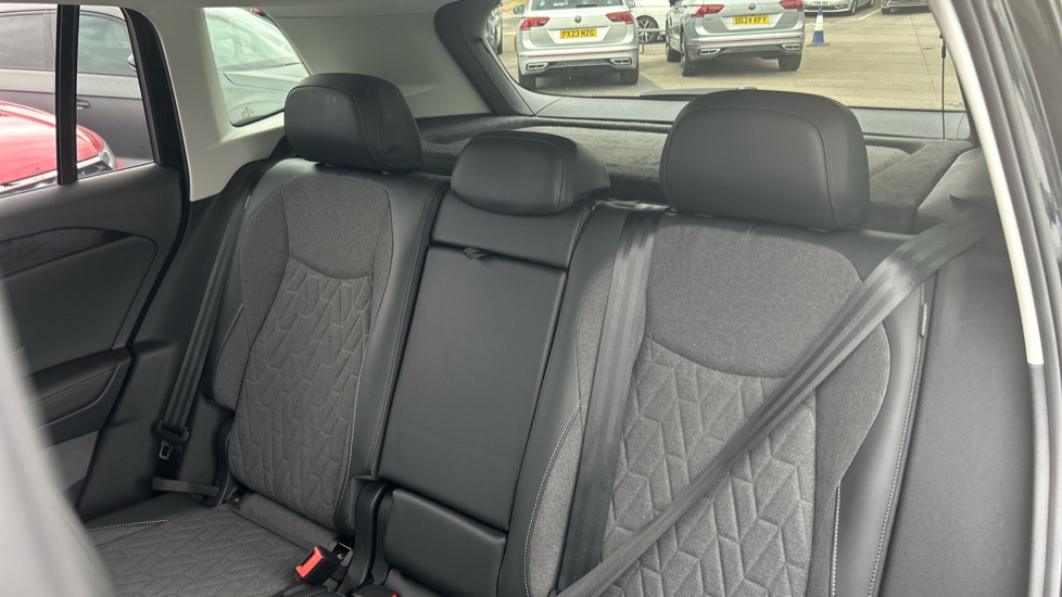 Volkswagen Tiguan 1.5 eTSI Match 5dr DSG Petrol Estate - Image 16