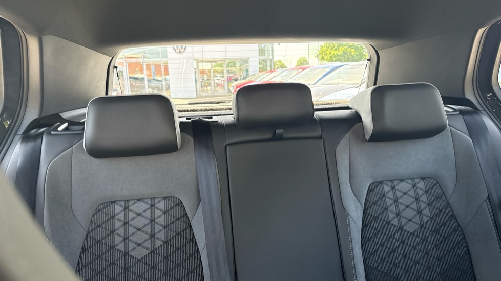 Volkswagen Golf 1.5 TSI 150 R-Line 5dr Petrol Hatchback - Image 16