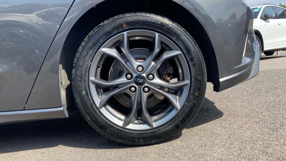 Ford Focus 1.5 EcoBoost 150 ST-Line 5dr Petrol Hatchback - Image 5