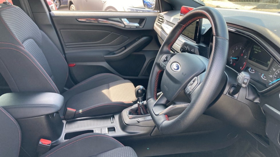 Ford Focus 1.5 EcoBoost 150 ST-Line 5dr Petrol Hatchback - Image 15