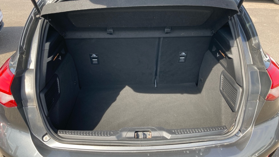 Ford Focus 1.5 EcoBoost 150 ST-Line 5dr Petrol Hatchback - Image 20