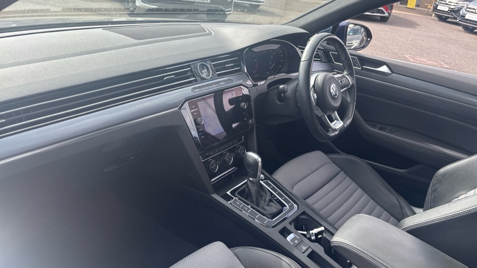 Volkswagen Passat 2.0 TSI R-Line 5dr DSG [Panoramic Roof] Petrol Estate - Image 2