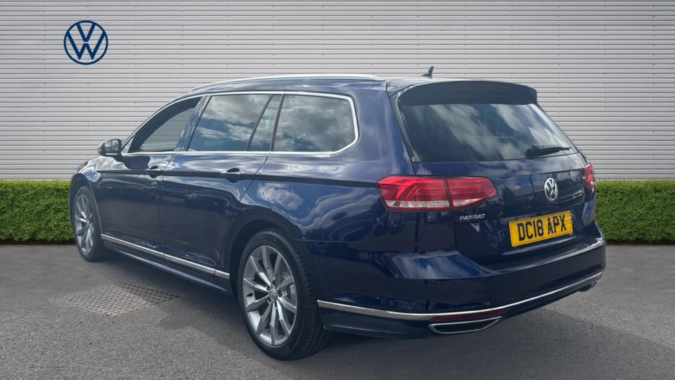 Volkswagen Passat 2.0 TSI R-Line 5dr DSG [Panoramic Roof] Petrol Estate - Image 3