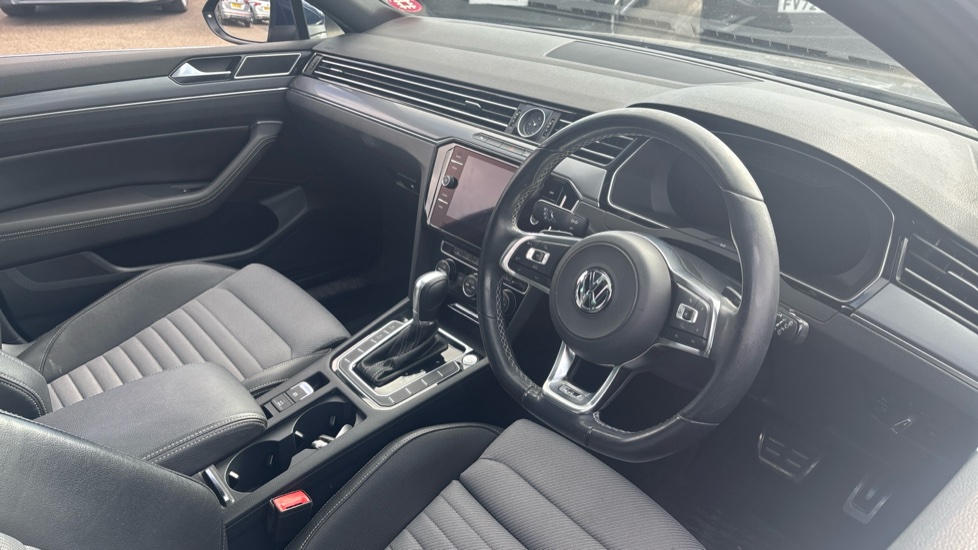Volkswagen Passat 2.0 TSI R-Line 5dr DSG [Panoramic Roof] Petrol Estate - Image 6