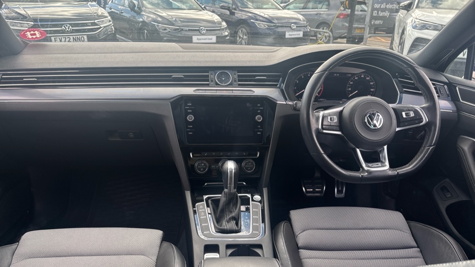 Volkswagen Passat 2.0 TSI R-Line 5dr DSG [Panoramic Roof] Petrol Estate - Image 9