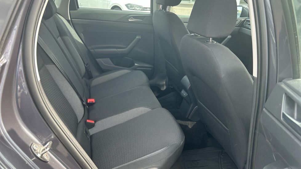 Volkswagen Polo 1.0 Life 5dr Petrol Hatchback - Image 24