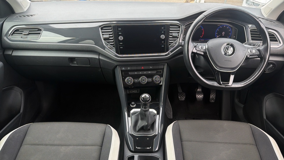 Volkswagen T-Roc 1.5 TSI EVO SEL 5dr Petrol Hatchback - Image 9