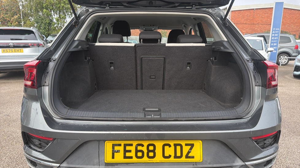 Volkswagen T-Roc 1.5 TSI EVO SEL 5dr Petrol Hatchback - Image 20