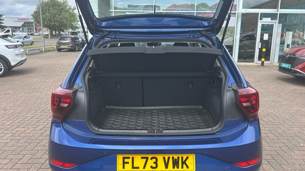 Volkswagen Polo 1.0 TSI Life 5dr DSG Petrol Hatchback - Image 20