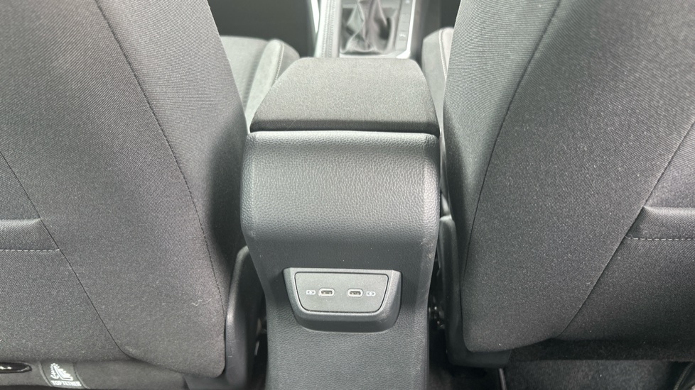 Volkswagen Polo 1.0 TSI Life 5dr DSG Petrol Hatchback - Image 27