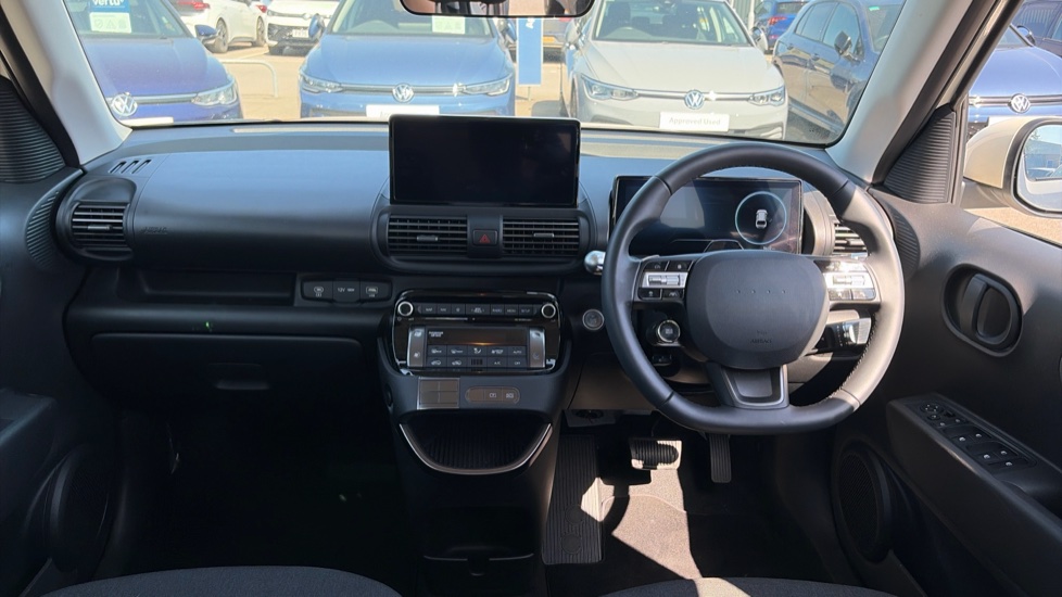 Hyundai INSTER 71kW 01 42kWh 5dr Auto Electric Hatchback - Image 9