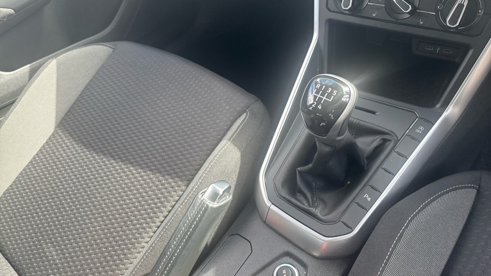 Volkswagen Polo 1.0 TSI Life 5dr Petrol Hatchback - Image 14