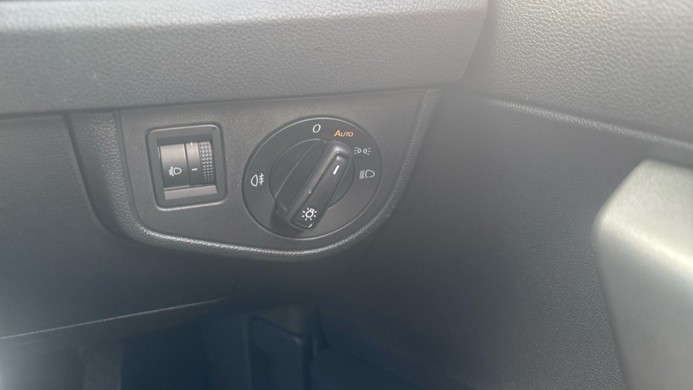 Volkswagen Polo 1.0 TSI Life 5dr Petrol Hatchback - Image 28