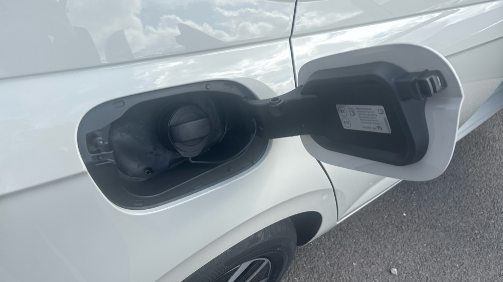 Volkswagen Polo 1.0 TSI Life 5dr Petrol Hatchback - Image 31