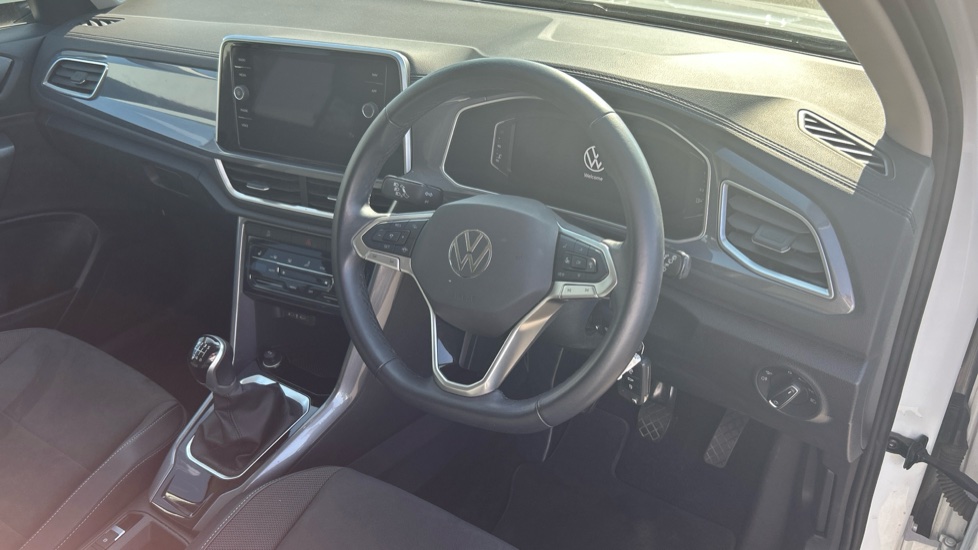 Volkswagen T-Roc 1.0 TSI Style 5dr Petrol Hatchback - Image 6