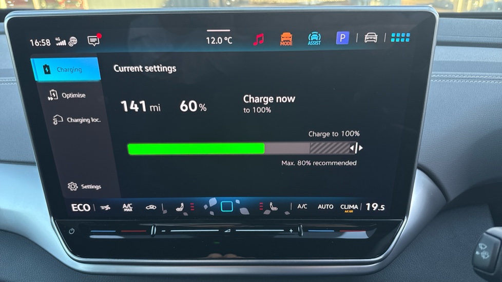 Volkswagen ID.4 125kW Essential Pure 52kWh 5dr Auto Electric Estate - Image 31