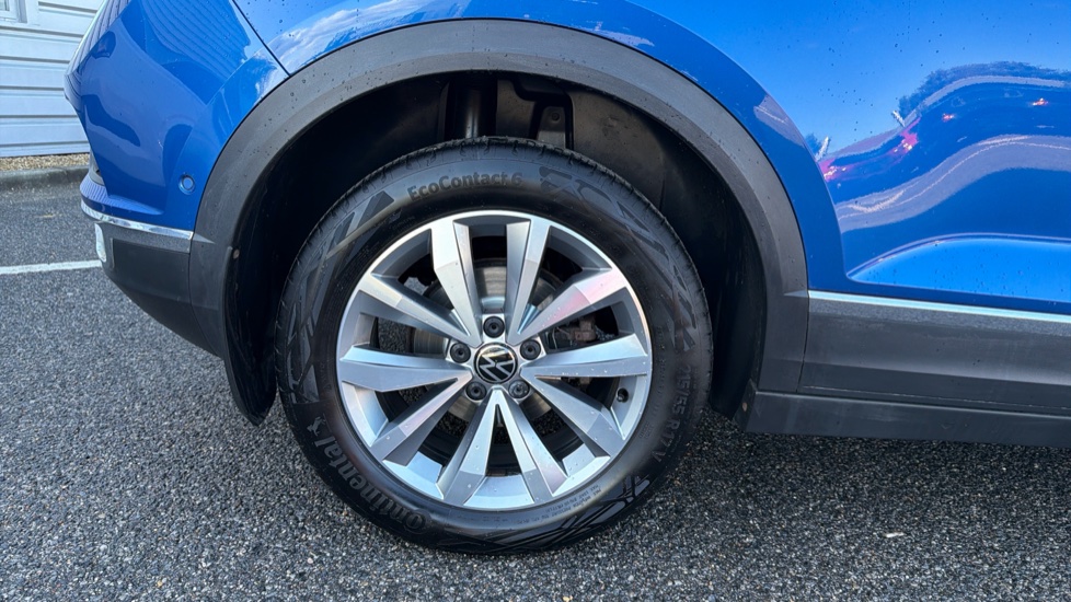 Volkswagen T-Roc 1.5 TSI Design 2dr Petrol Cabriolet - Image 31