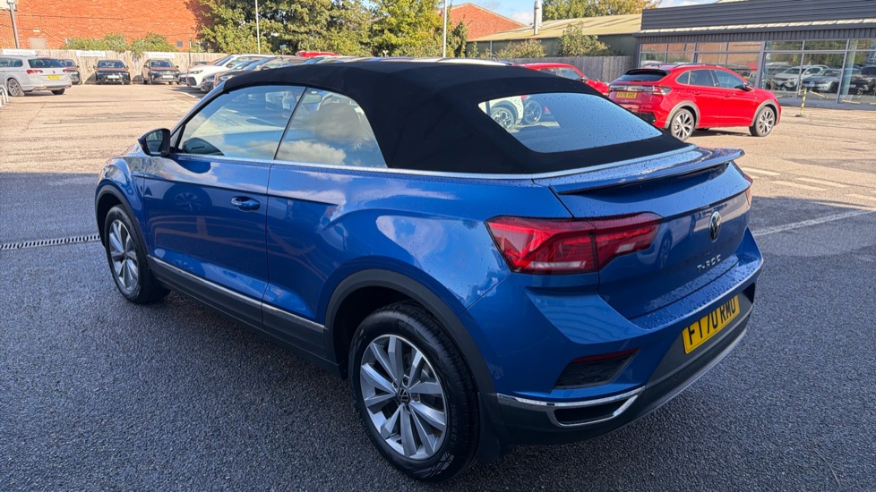 Volkswagen T-Roc 1.5 TSI Design 2dr Petrol Cabriolet - Image 36