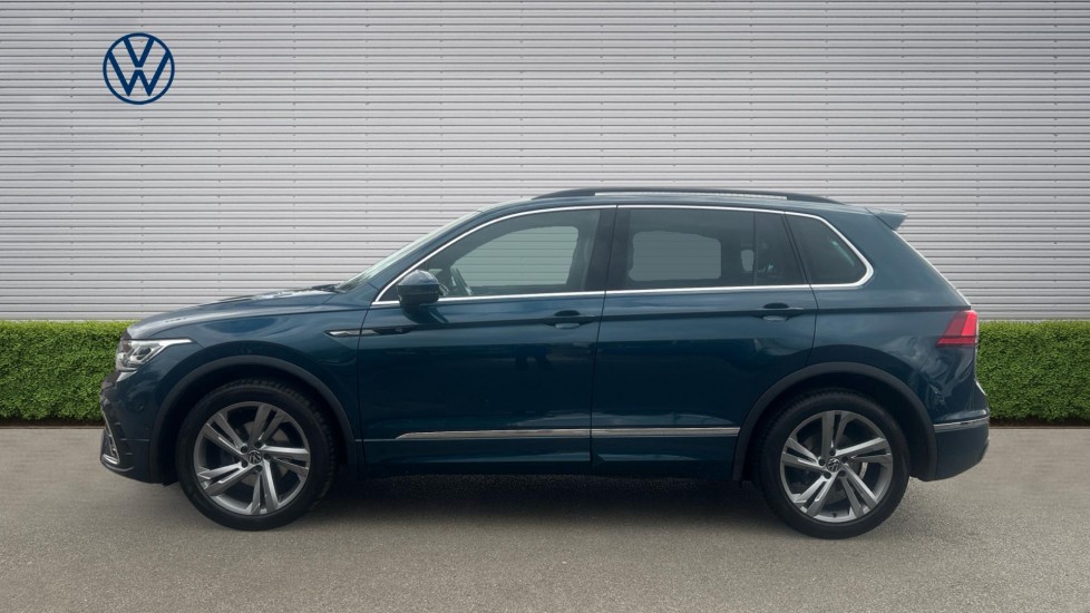 Volkswagen Tiguan 1.5 TSI 150 R-Line Edition 5dr DSG Petrol Estate - Image 4