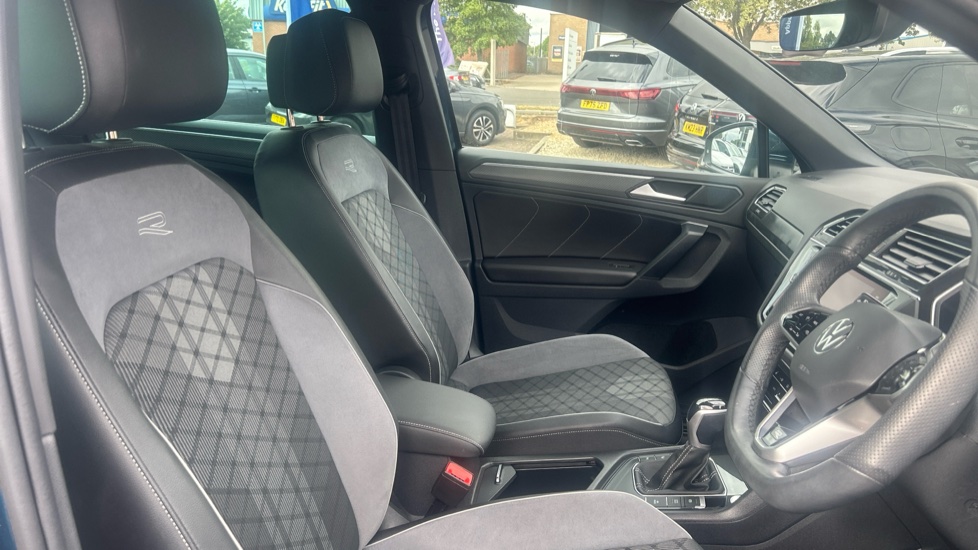 Volkswagen Tiguan 1.5 TSI 150 R-Line Edition 5dr DSG Petrol Estate - Image 15