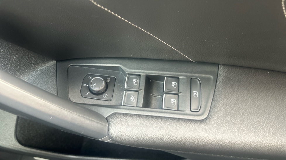 Volkswagen Tiguan 1.5 TSI 150 R-Line Edition 5dr DSG Petrol Estate - Image 25